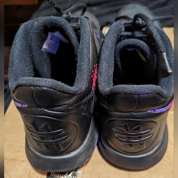 Nike Kyrie Irving fly trap Fierce Purple basketball size 11.5 black purple - Picture 7 of 15